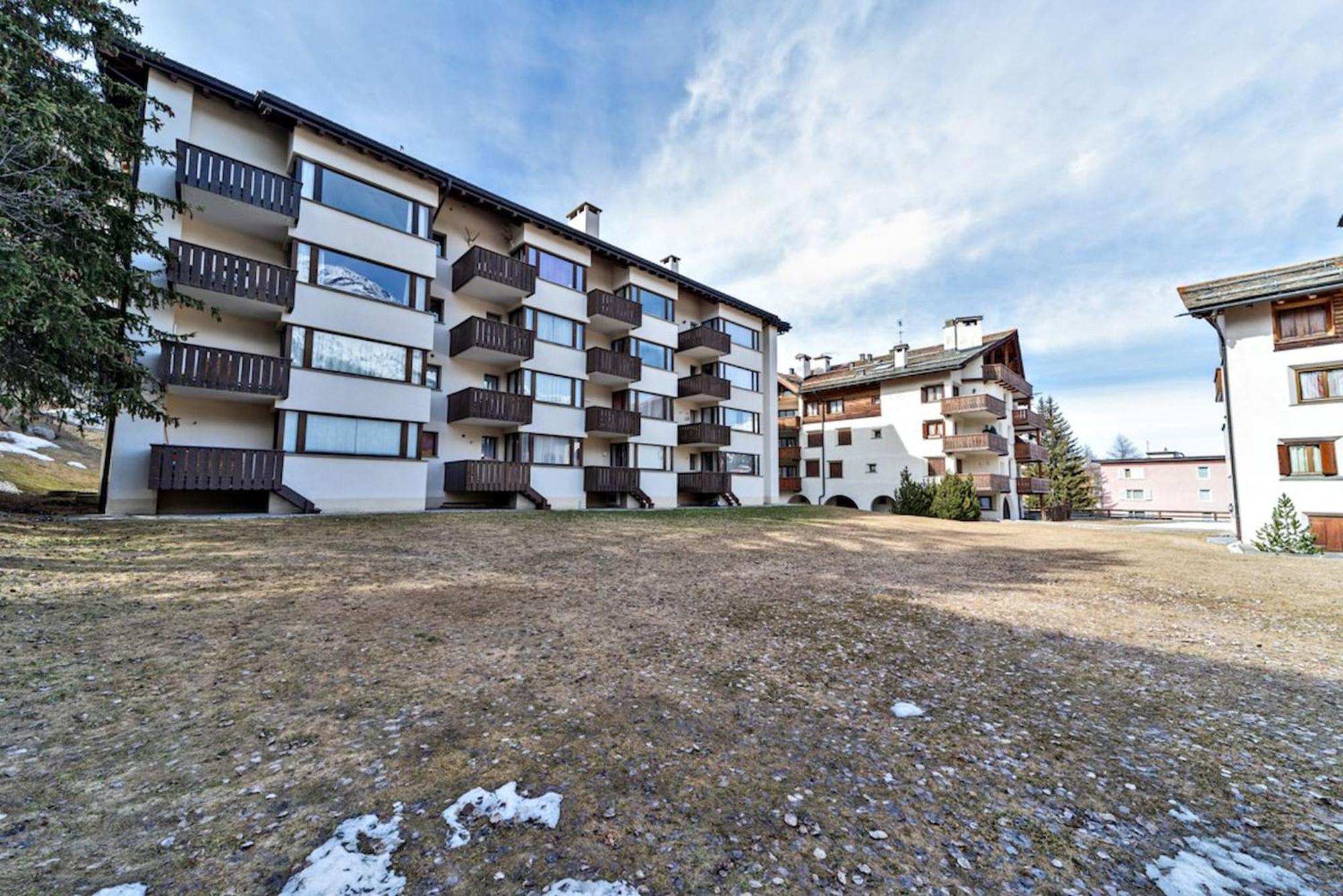 Chesa Arlas - St. Moritz Apartment Luaran gambar